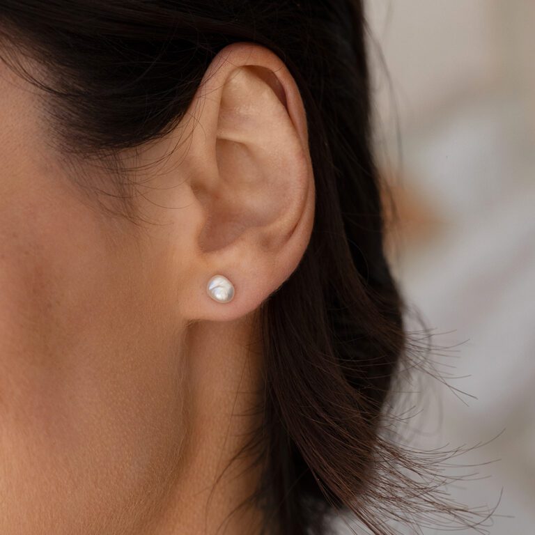 5mm Keshi Studs WG (173521) - content