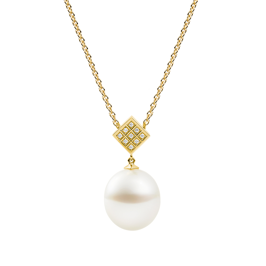 Soiree Pendant, Yellow Gold