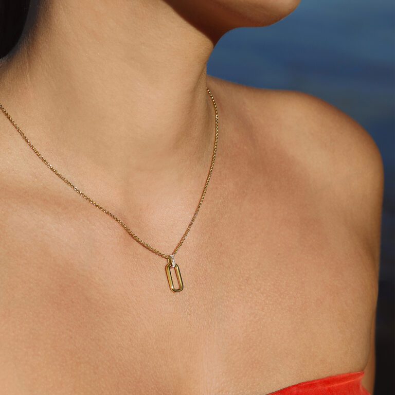 Halcyon Link radiant pendant lifestyle