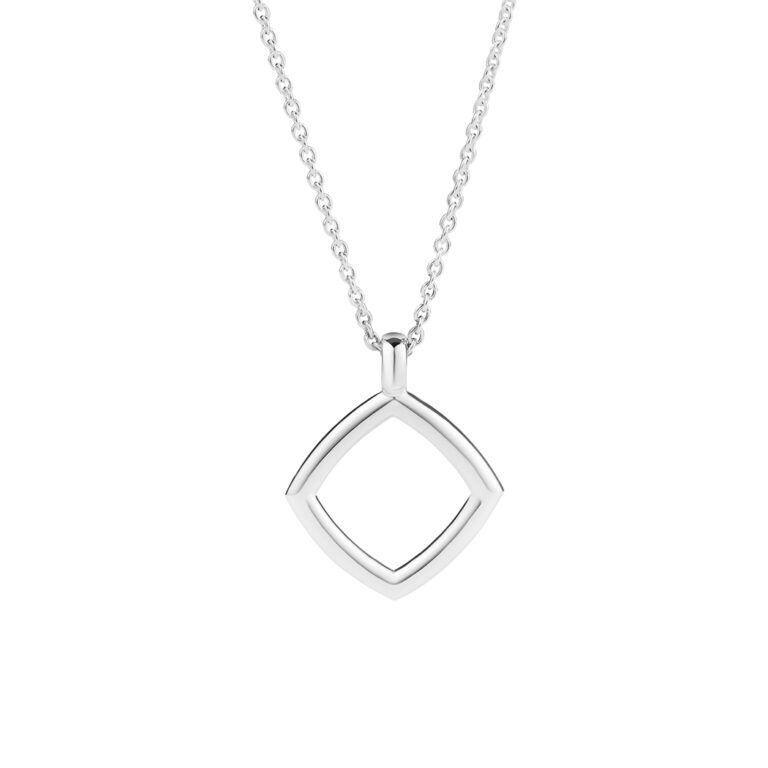 Essi Necklace